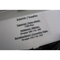 TRIUMPH ADLER T180 PLUS - elektroniczna maszyna do pisania