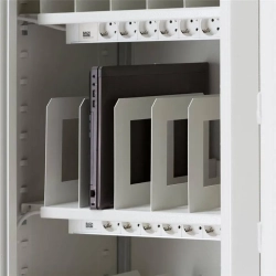 Sejf na laptopy 600x480x1600 mm, zamek elektroniczny, listwa zasilająca, półki. Nr art. 13467